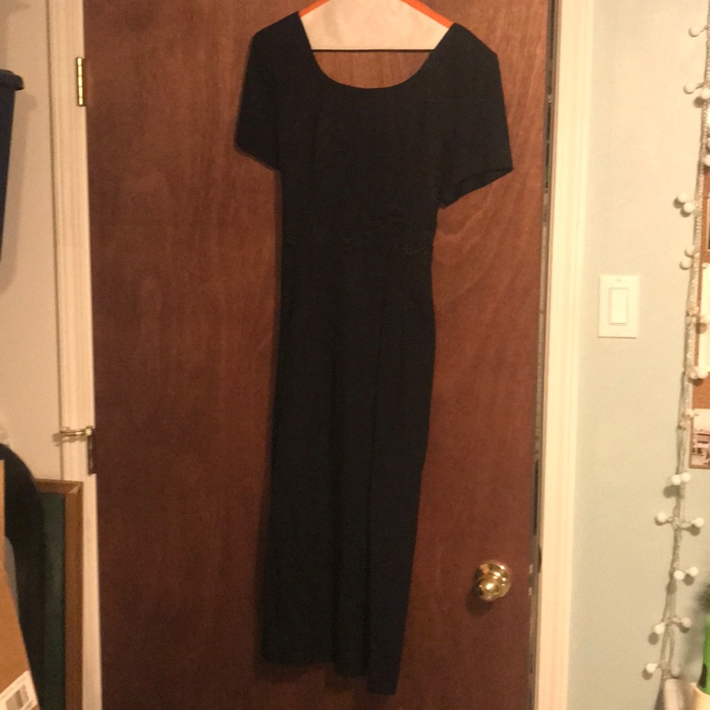 John Roberts black dress. 4P